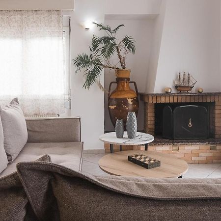 Villa Ventus, 40Sqm Private Pool & Hot Tub! Roussospítion Exteriör bild
