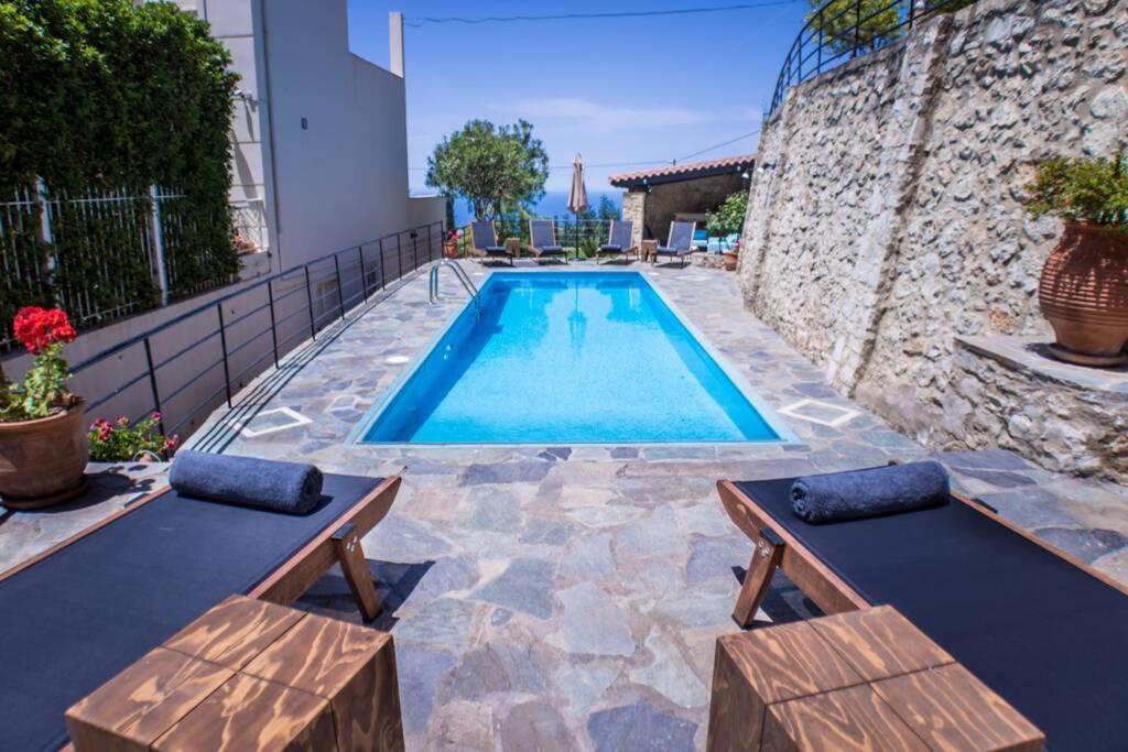 Villa Ventus, 40Sqm Private Pool & Hot Tub! Roussospítion Exteriör bild
