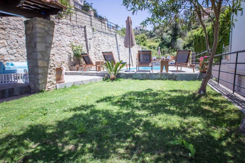 Villa Ventus, 40Sqm Private Pool & Hot Tub! Roussospítion Exteriör bild