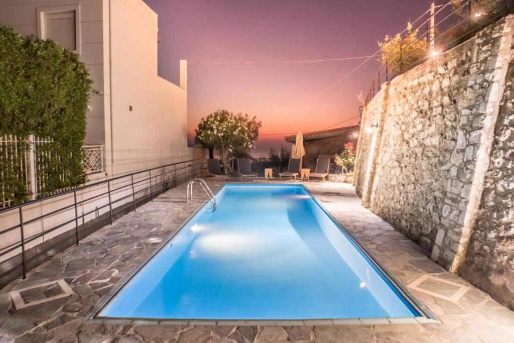 Villa Ventus, 40Sqm Private Pool & Hot Tub! Roussospítion Exteriör bild